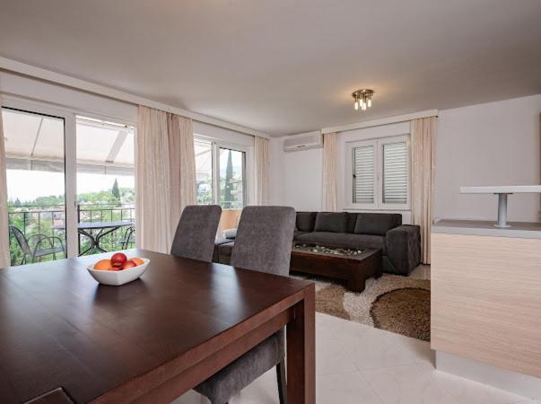 Apartments Villa Slavica Ičići Dış mekan fotoğraf